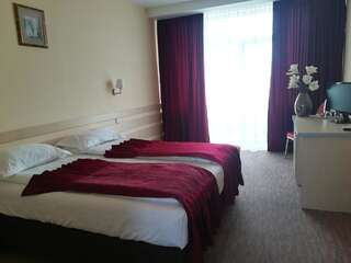 Отель Hotel Nevis Wellness & SPA Орадя Двухместный номер эконом-класса с 1 кроватью или 2 отдельными кроватями*** и доступом в спа-центр-1
