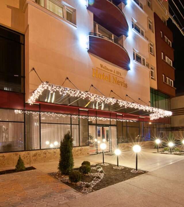 Отель Hotel Nevis Wellness & SPA Орадя-35